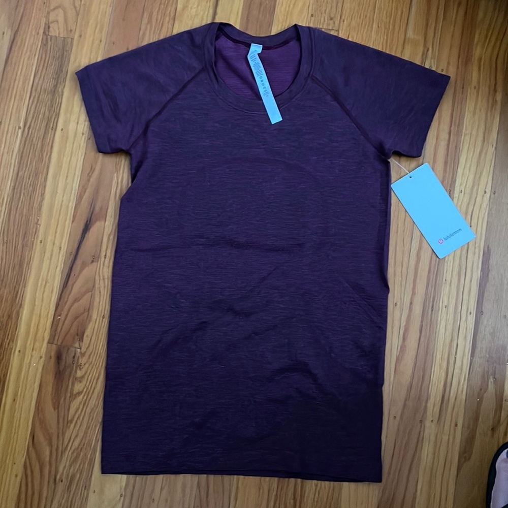 Lululemon Swiftly Tech Short Sleeve 2.0